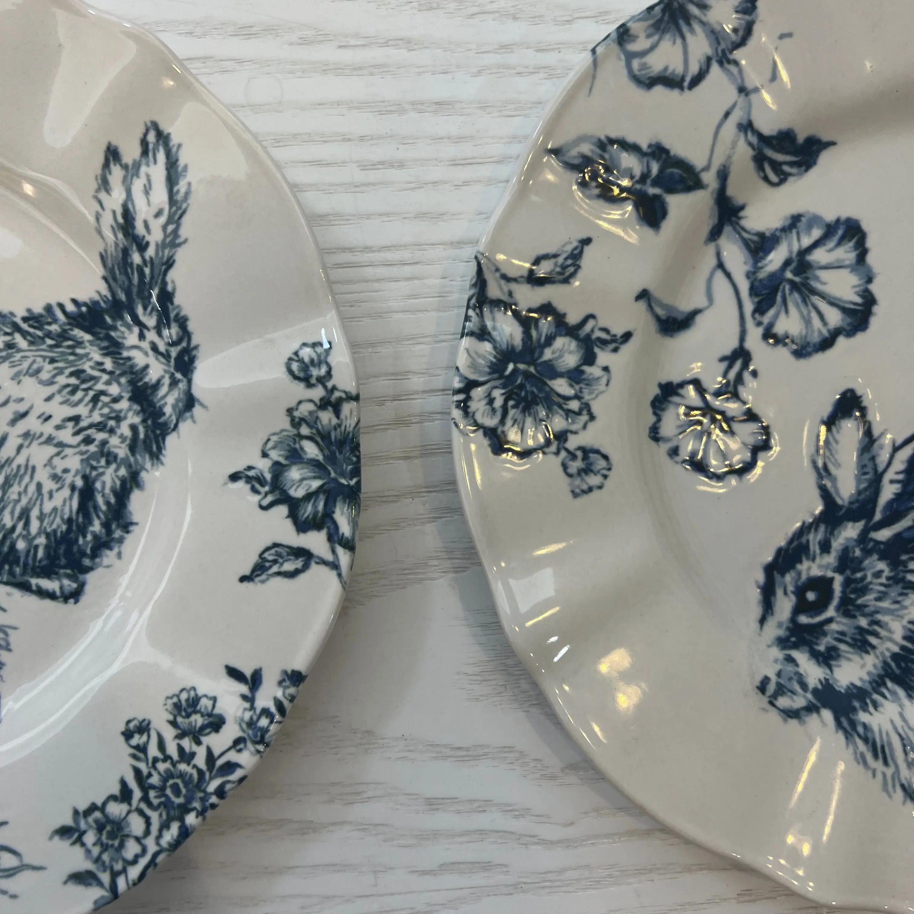 Nordic Retro Cute Cartoon Blue Rabbit Dim Sum Plate Glazed Dinner Plate