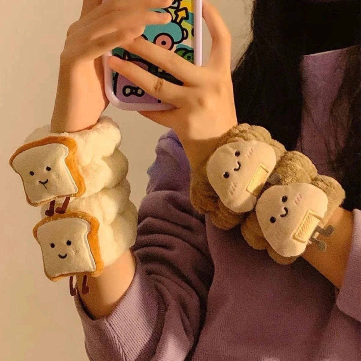 Muñequera para lavado de cara con tostadas de queso ~ Artefacto de manga antigoteo y antihumedad Pulsera de lavado Banda para el cabello de felpa para el intestino grueso