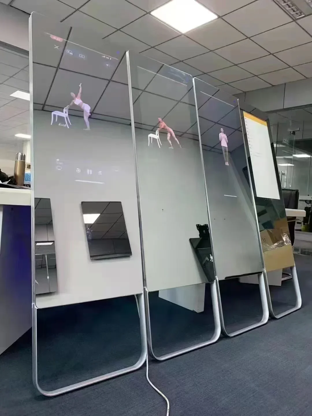 

Fitness Mirror surface Smart Digital screen with free sport