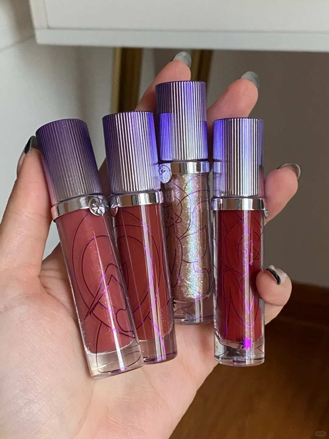 ملمع شفاه غير لامع من Girlcult، مستحضرات تجميل أحمر شفاه ذات طبقات قزحي الألوان