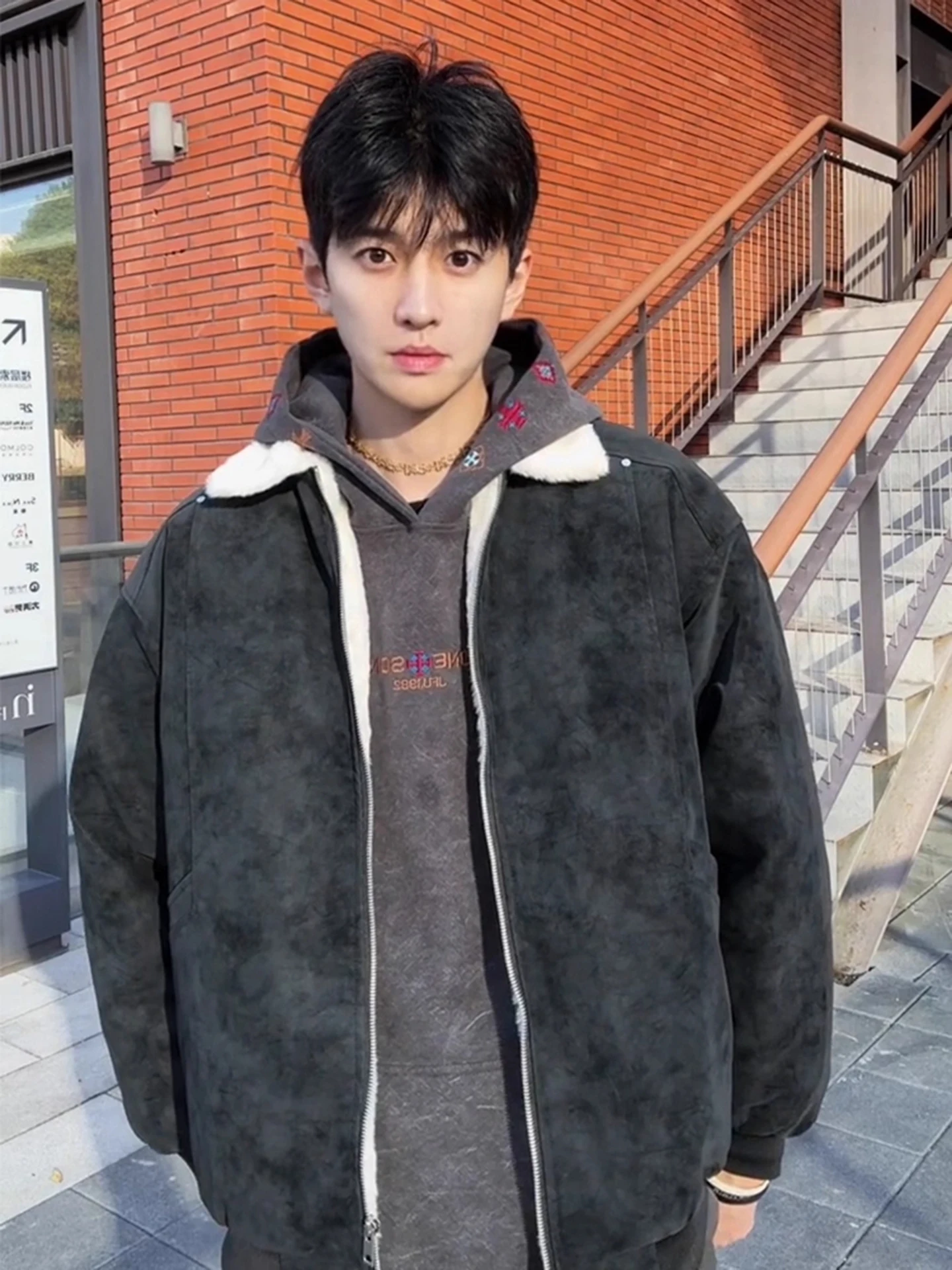 

Bla PU Leather Lamb Velvet Fce Lined Men's Cotton Jaet Dyed in Tie Dye Sle Warm And Sli Winter Outerwear