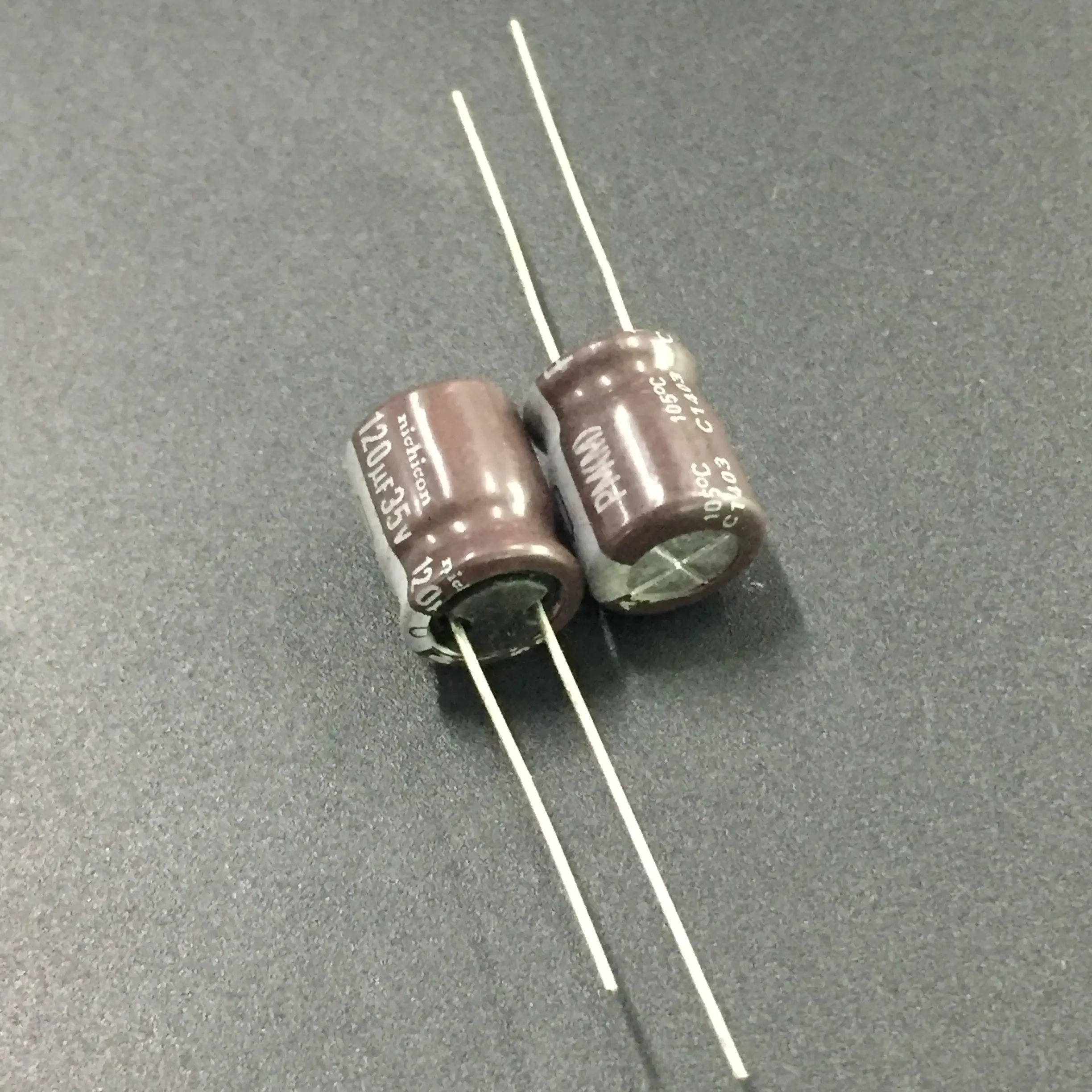 10pcs/100pcs 120uF 35V NICHICON PM Series 10x12.5mm 35V120uF Low Impedance Aluminum Electrolytic capacitor