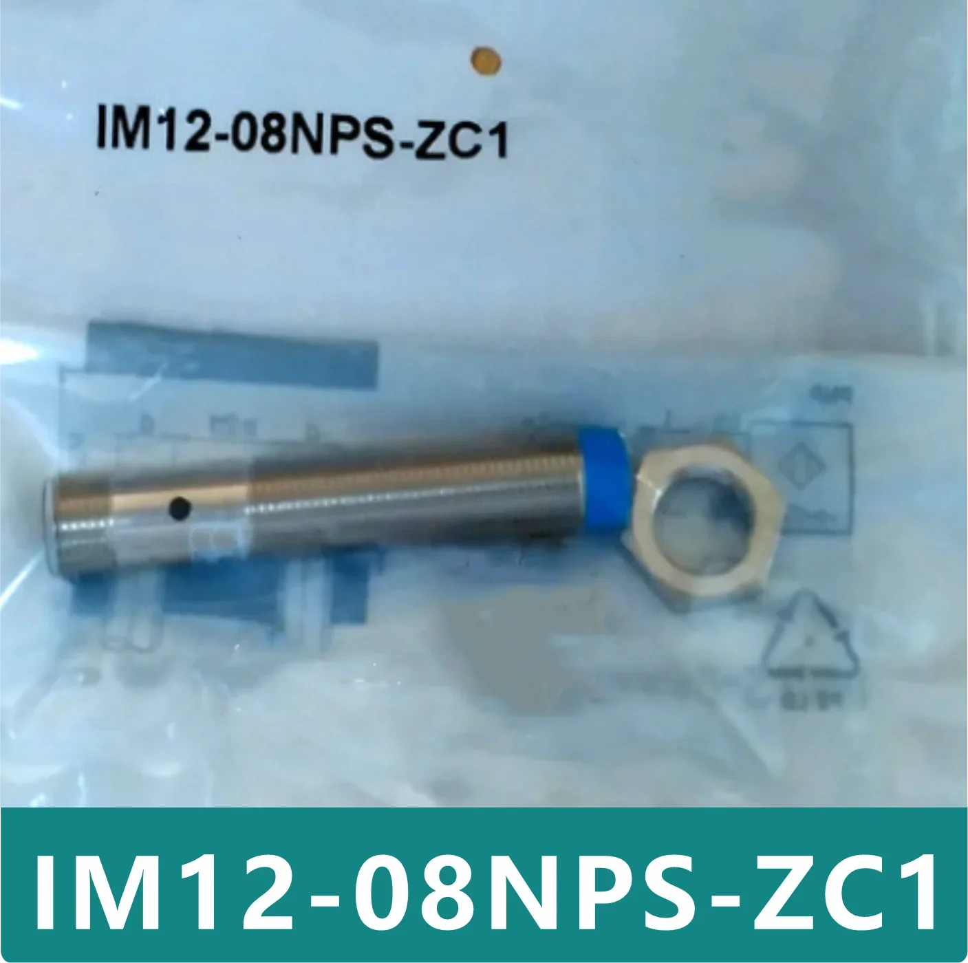 

IM12-08NPS-ZC1 Новый оригинальный датчик приближения