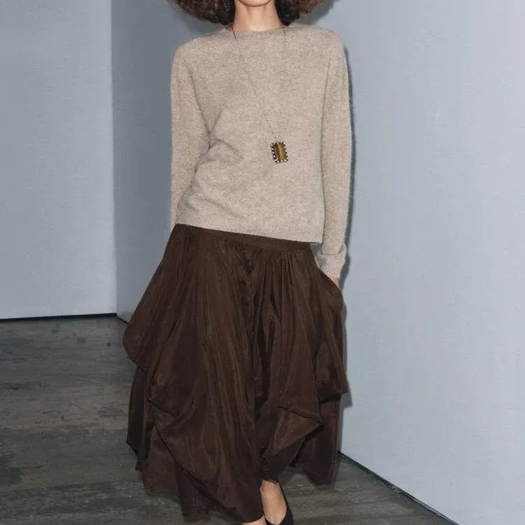 Faionable ميدي تنورة المرأة الخريف الشتاء جديد وصول ثلاثية الأبعاد ستيريو ZR Sle الوقوف صالح Ci تخفيف ألياف البوليستر تنورة