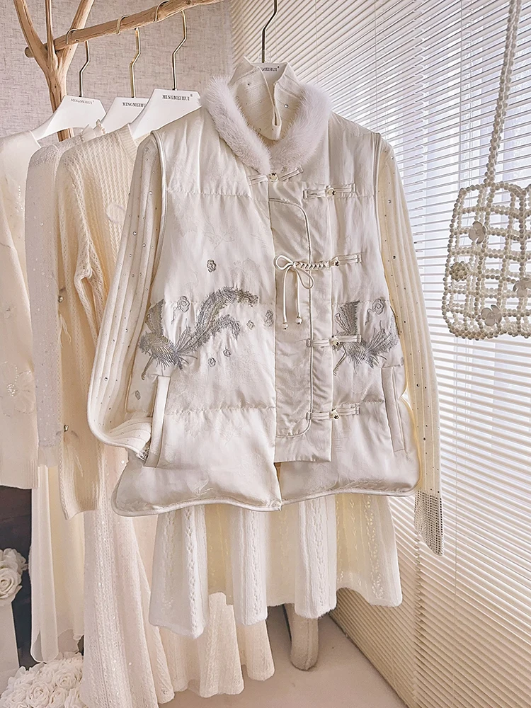 

Новинка 2024, зимняя китайская вышивка феникса, мех норки, белый ду пух, Jaet, шелковый наполнитель, круглая застежка на одной пуговице