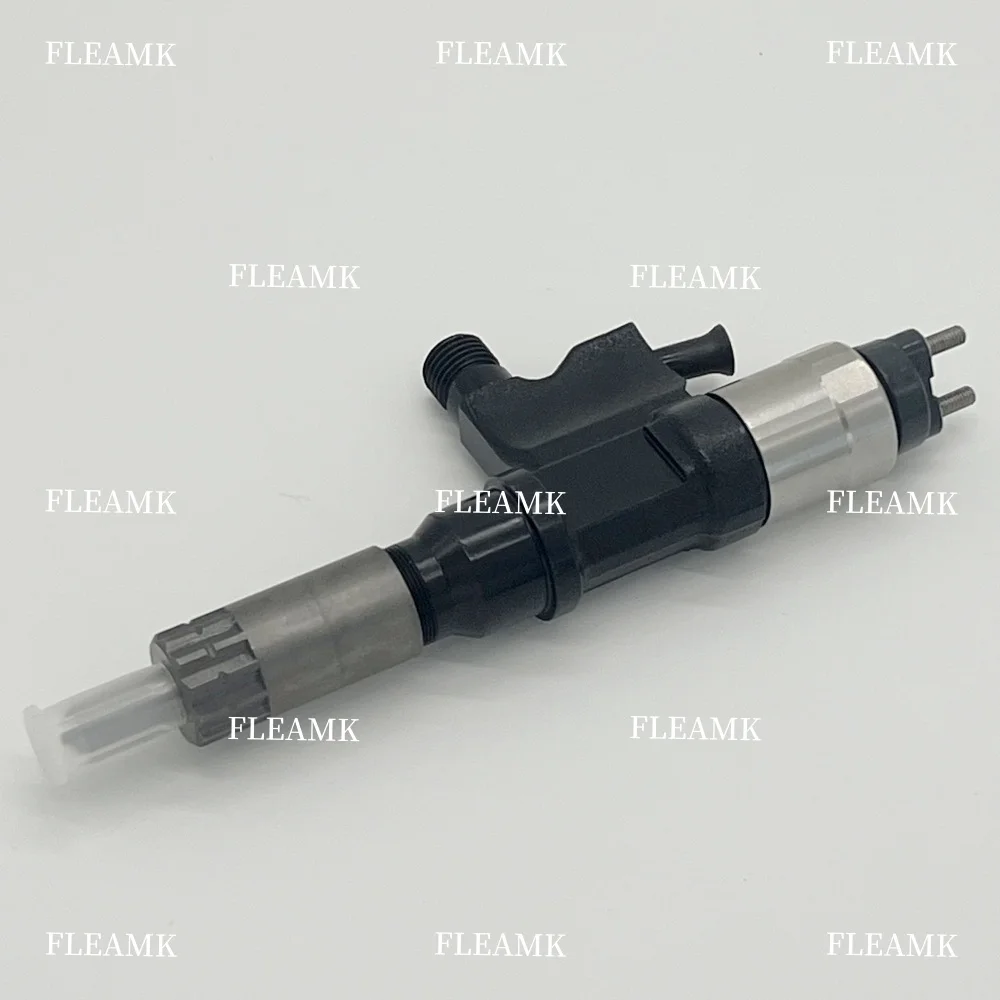 High Quality Diesel Common Rail Injector 095000-0660 8-98284393-0 for ISUZU 6HK1, 4HK1 Living Friends 230/350/450, Hitachi 240/2