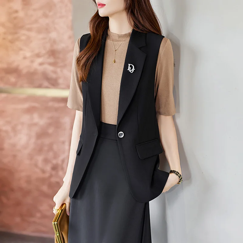 Short Tailored Vest Women's Business Design Spring 2024 Slim Fit Patchwork Jacket Top Office Workwear Fashion Trend