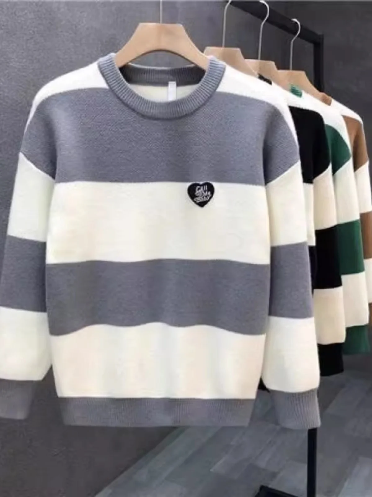 

Мужской свитер из трикотажа с вышивкой «Thiened Letter», осенне-зимняя коллекция 2024, свободный крой, узор в полоску, городской стиль...