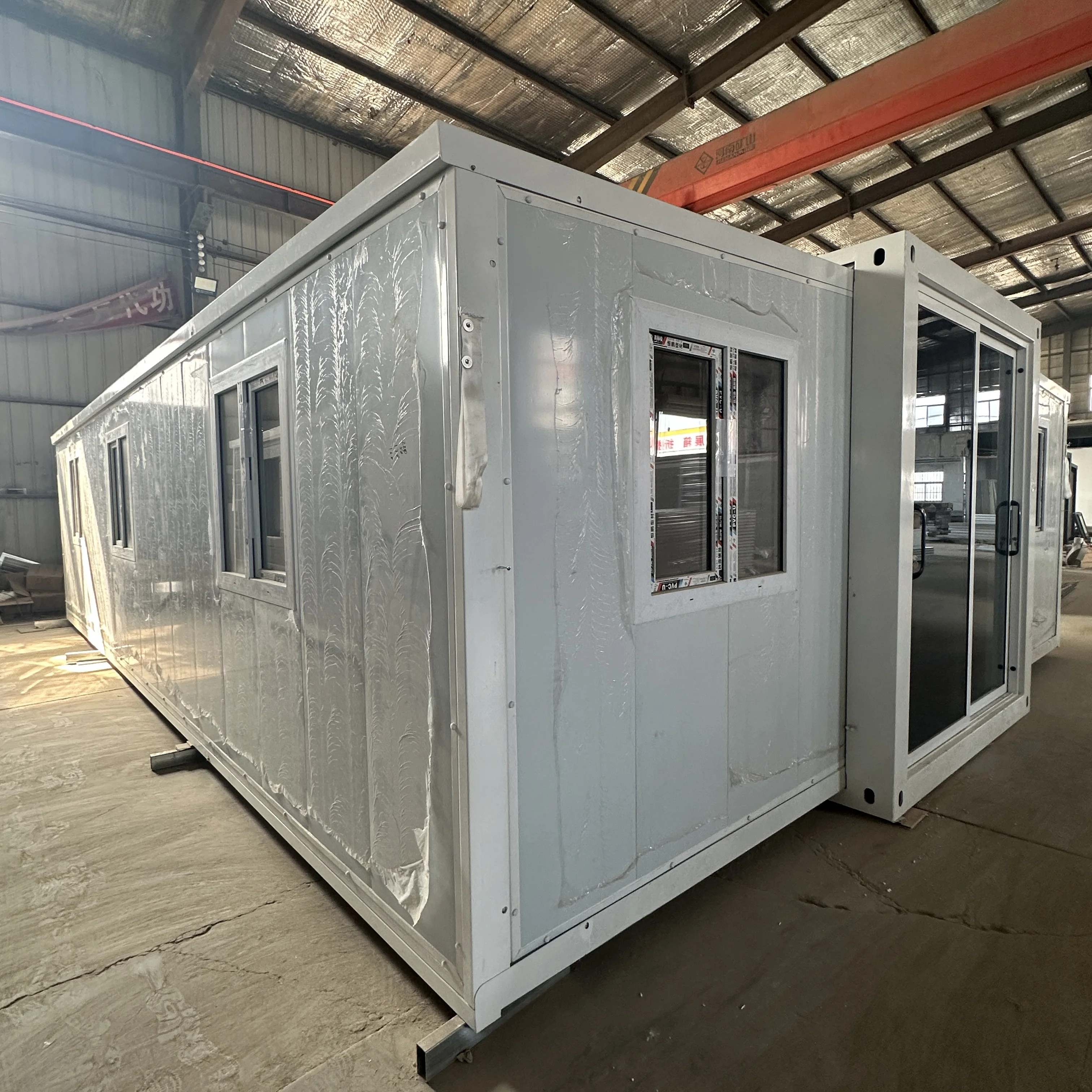 Wholesale Cheap Comercial Building Light Steel Structure Expandable Prefabricated Container House Double-wing Folding Houses