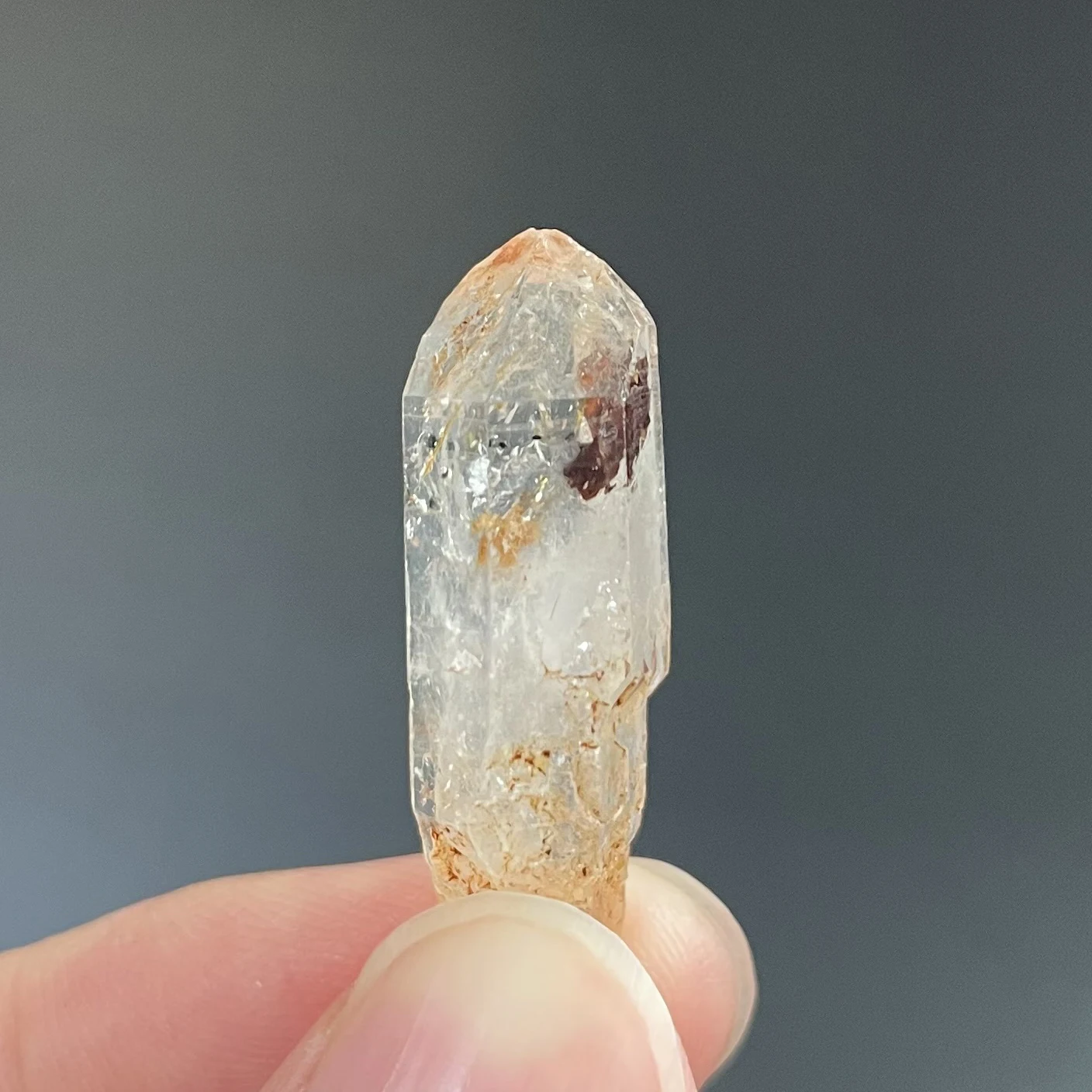 Natural red clay Skeletal Crystal ,Water bile Fluorescence effect backbone crystal raw stone mineral crystal from Madagascar