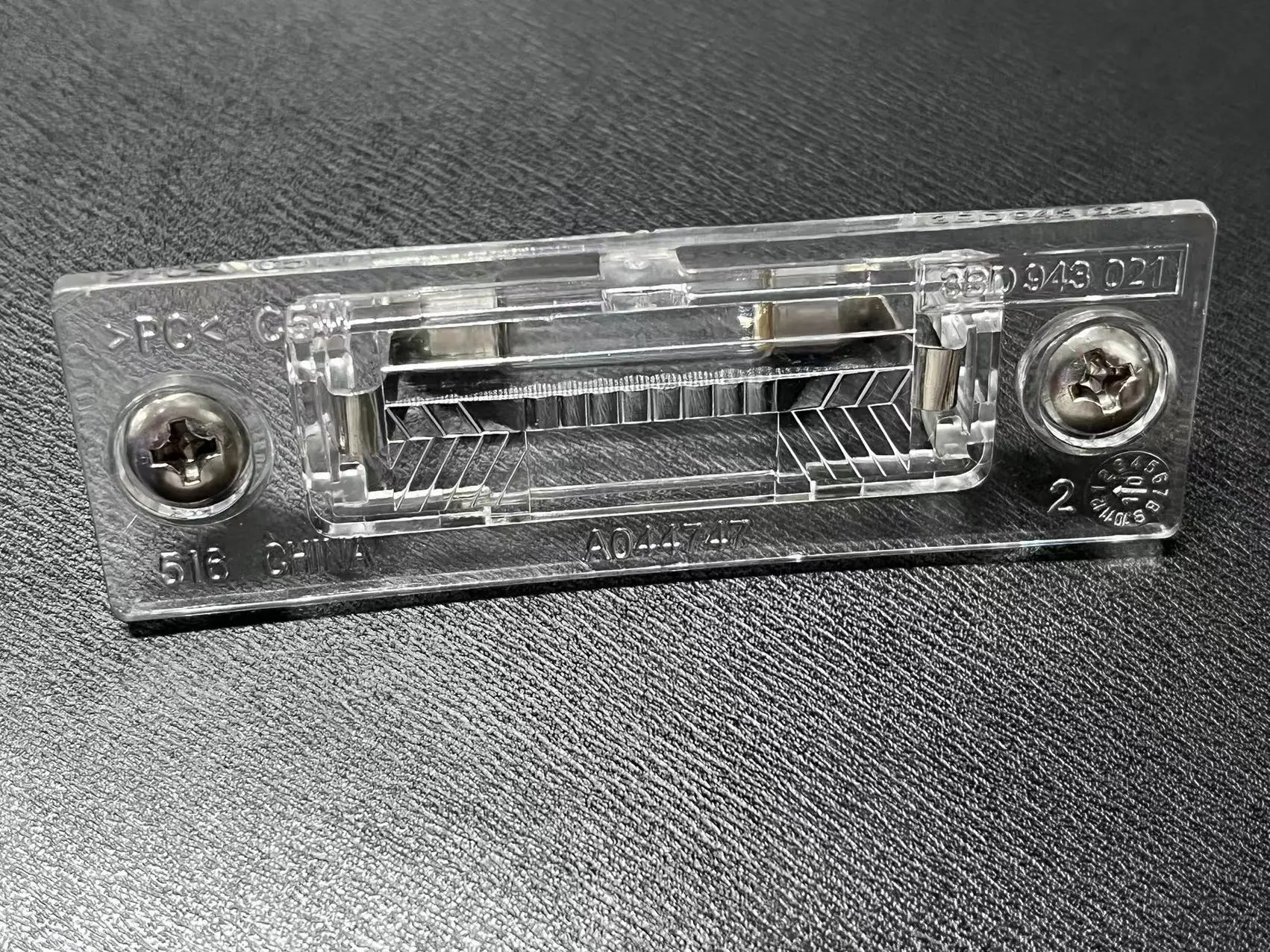 

1Pair Rear Number Plate Left/Right Light Lamp For Vw Passat T5 Jetta Caddy 3B5943021E Auto Number Light Lamp Replacement Parts