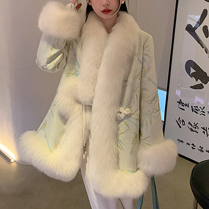 

2024 Haining Autumn and Winter New Fox Hair Chinese Style Coat Women's Satin Embroidered Down Fur Coat