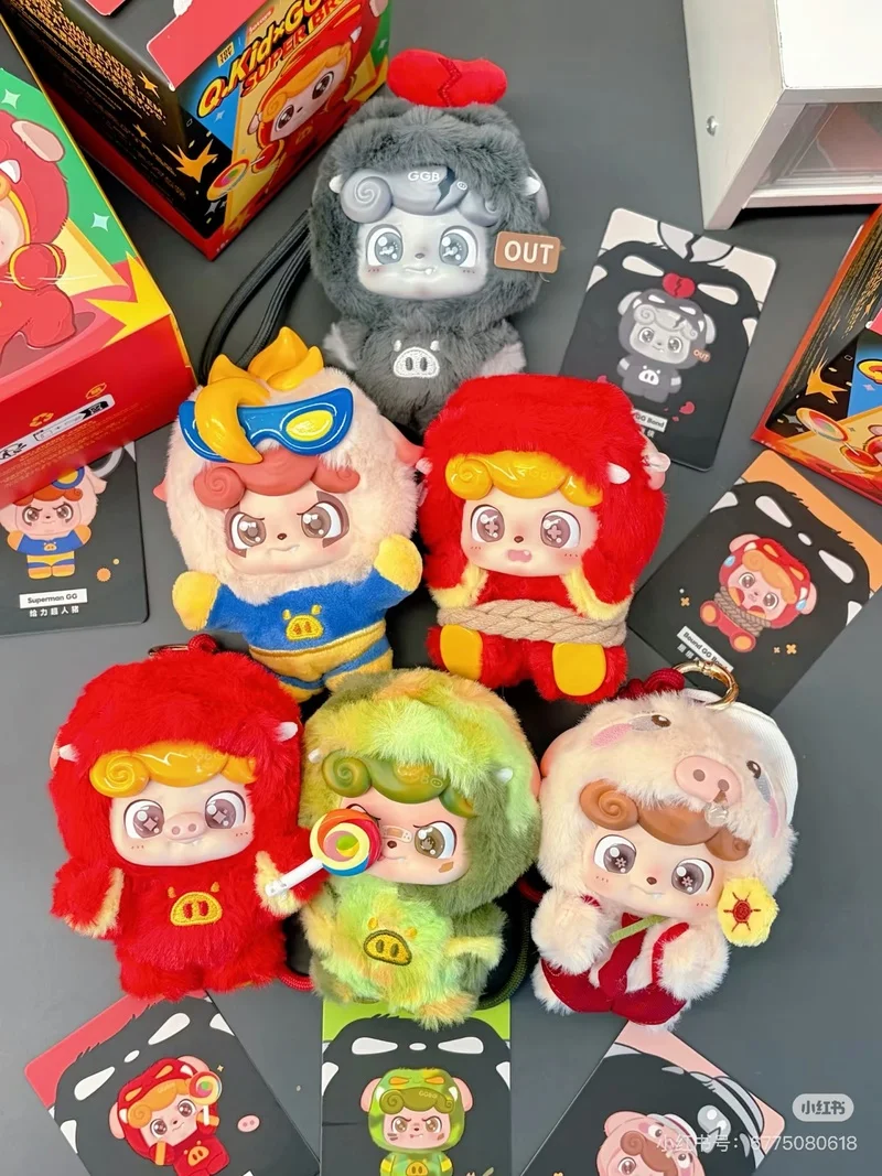 أصيلة Jotoys Q Bao × Gg Bond أفخم صندوق أعمى حقيبة لطيفة سحر المنقولة الشكل الديكور دمية تحصيل هدية هدية الهالوين