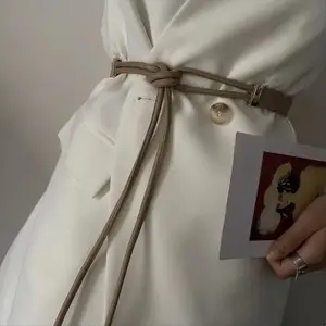 Düğüm tarzı kemer ve dantel pu deri kemer bel düz renk kemer ince kadının Trendy hiçbir delik kemerde 12 büyük satış, laco-no. 7