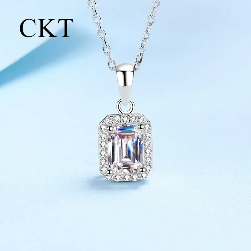 

18K White Gold Necklace Full Chamfered 1 Carat Moissanite Pendant for Women Platinum Pt950 Temperament Simple Matching Jewelry