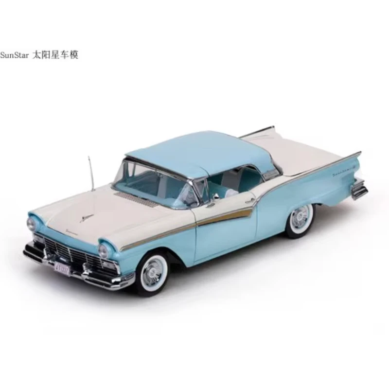 1:18 Scale 1957 Fairlane Diecast Alloy Foldable Top Retro Car Model Toys Fans Classical Vintage Vehicle Gifts Collection Display