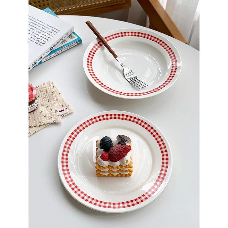 Керамическая тарелка в скандинавском стиле Ins, красная клетчатая тарелка для ресторана, дома, десертные тарелки, суповая тарелка, тарелка для стейка в западном стиле, Рождественский подарок