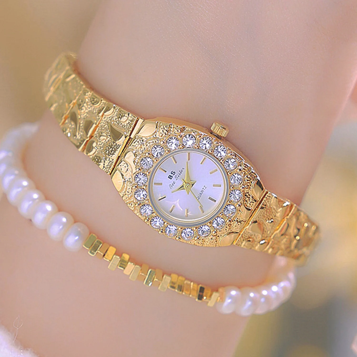 Luxury Diamond Women\'s Watches High Quality Golden Bracelet Fashion Quartz Wristwatch Ladies Watch Dress Gifts montres femmes