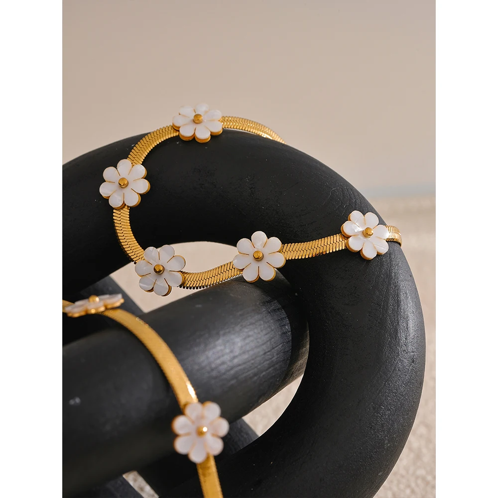 Yhpup Fashion Trendy Style Imitation Shell Flower Chain Necklace Bracelet Cheap Set Trendy Stainless Steel Popular Jewelry