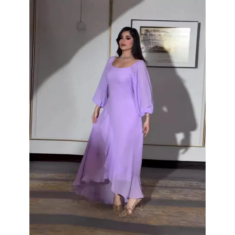 

2025Европейское и американское летнее новое стильное однотонное облегающее платье нестандартной формы с открытыми плечами и рукавами девять четвертей