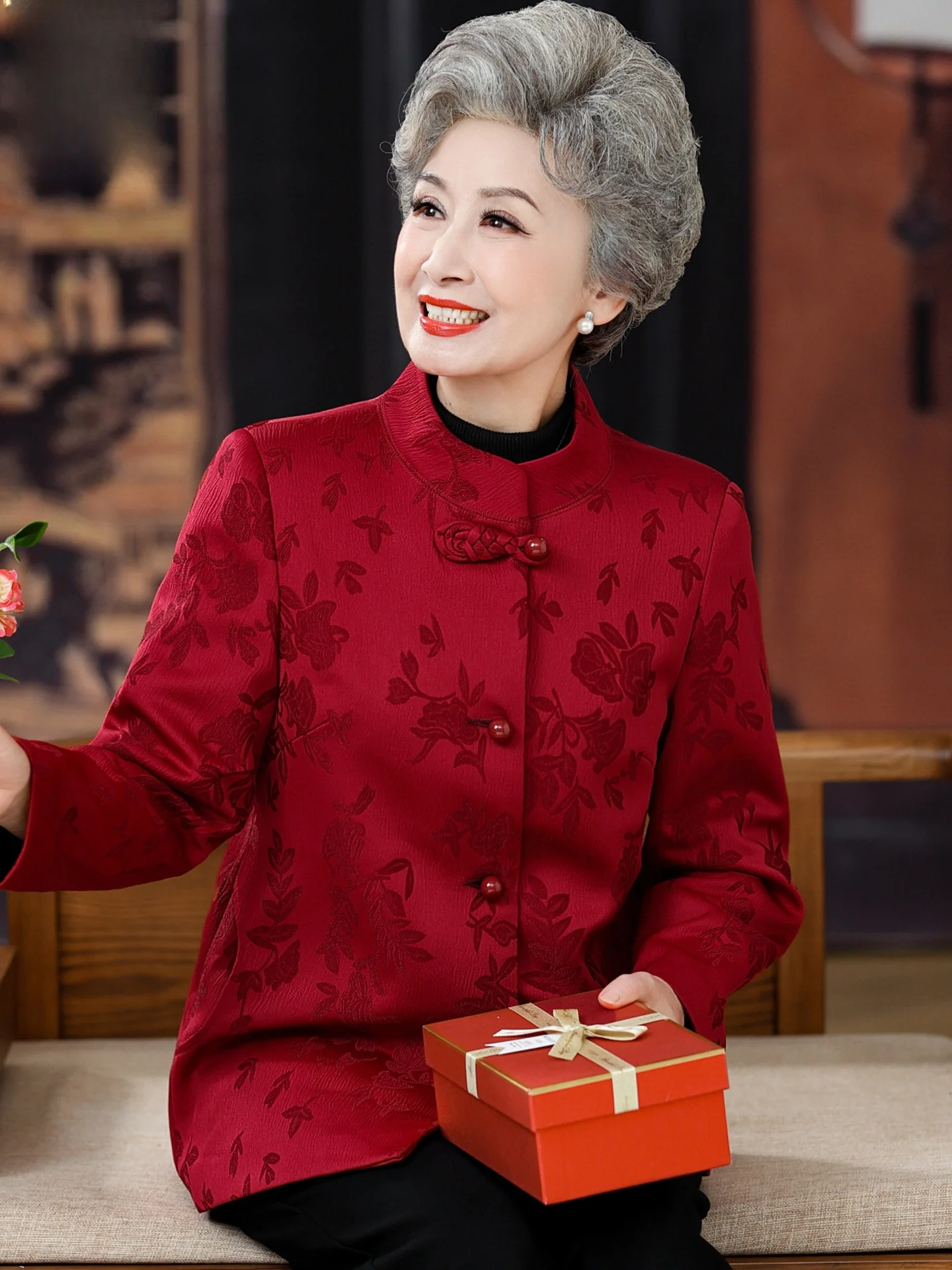 

Elegant Chinese Style Wedding Coat for Elderly Women Spring Fashion Mommy Wedding Guest Outfit Lightweight Easy to Clean