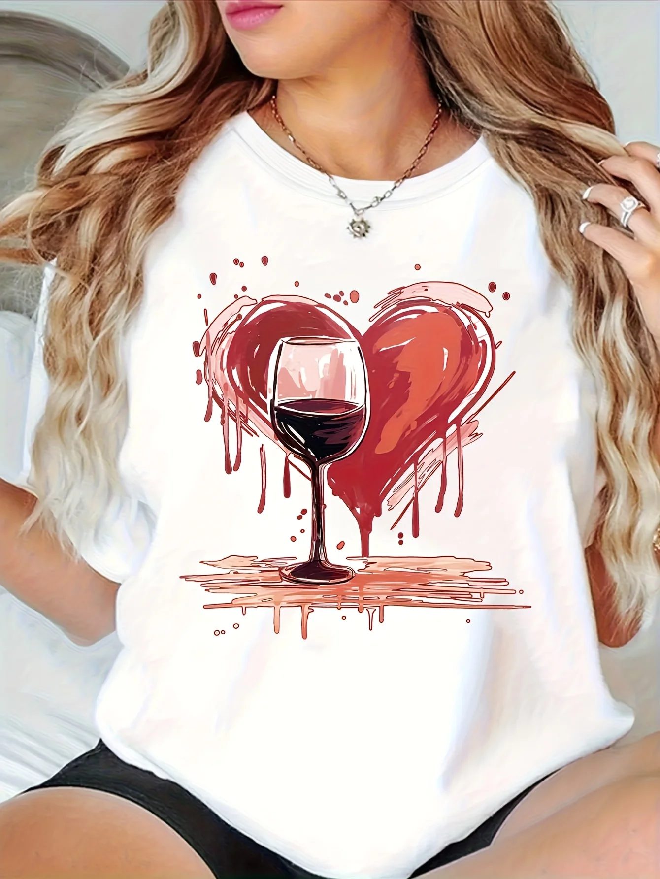 Direct To Garment Ink - Rotwein-Herz-Splash – T-Shirt für Damen mit