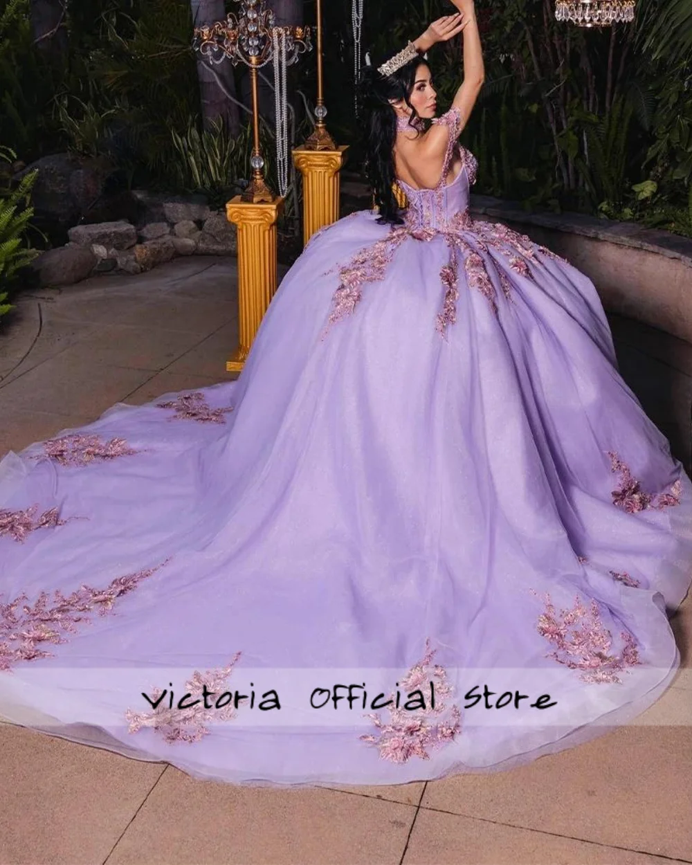 فستان Quinceanera لطيف أرجواني قبالة الكتف على شكل قلب مزين برباط علوي فستان تخرج بعمر 15 عامًا حسب الطلب