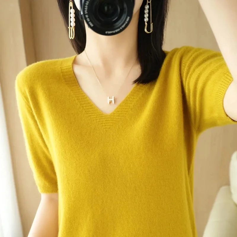 

2023 New Fashion Cashmere Sweater V-neck Women Knitted Short Sleeve Pullover Women Loose Cashmere Sweater Knit Jumper