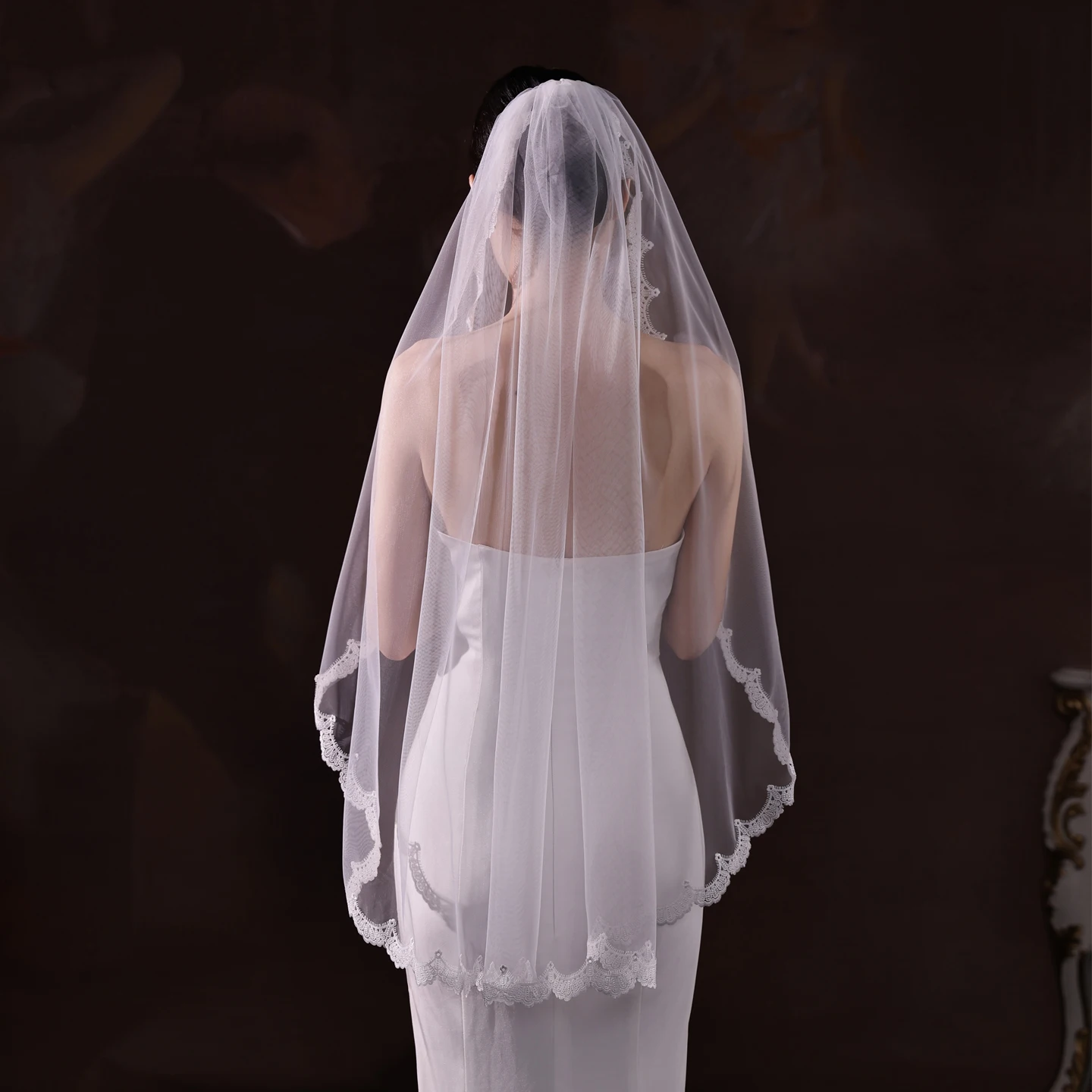 

V542 Элегантный кружевной свадебный головной убор, простой однослойный головной убор средней длины для свадебных фотографий, образцы фотографий для путешествий, пар