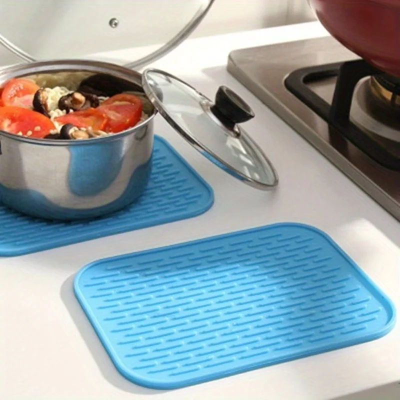 

2 Pieces Multi-Purpose Silicone Heat-Resistant Mat Drink Coaster Table Placemat Anti-Slip Mat Pot Holder Kitchen Supplies