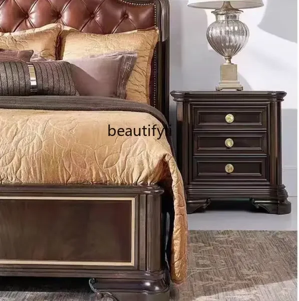 A15 ヨーロッパスタイルのレトロなダブルベッド無垢材彫刻寝室プルバックルレザー背もたれホテルホームステイ