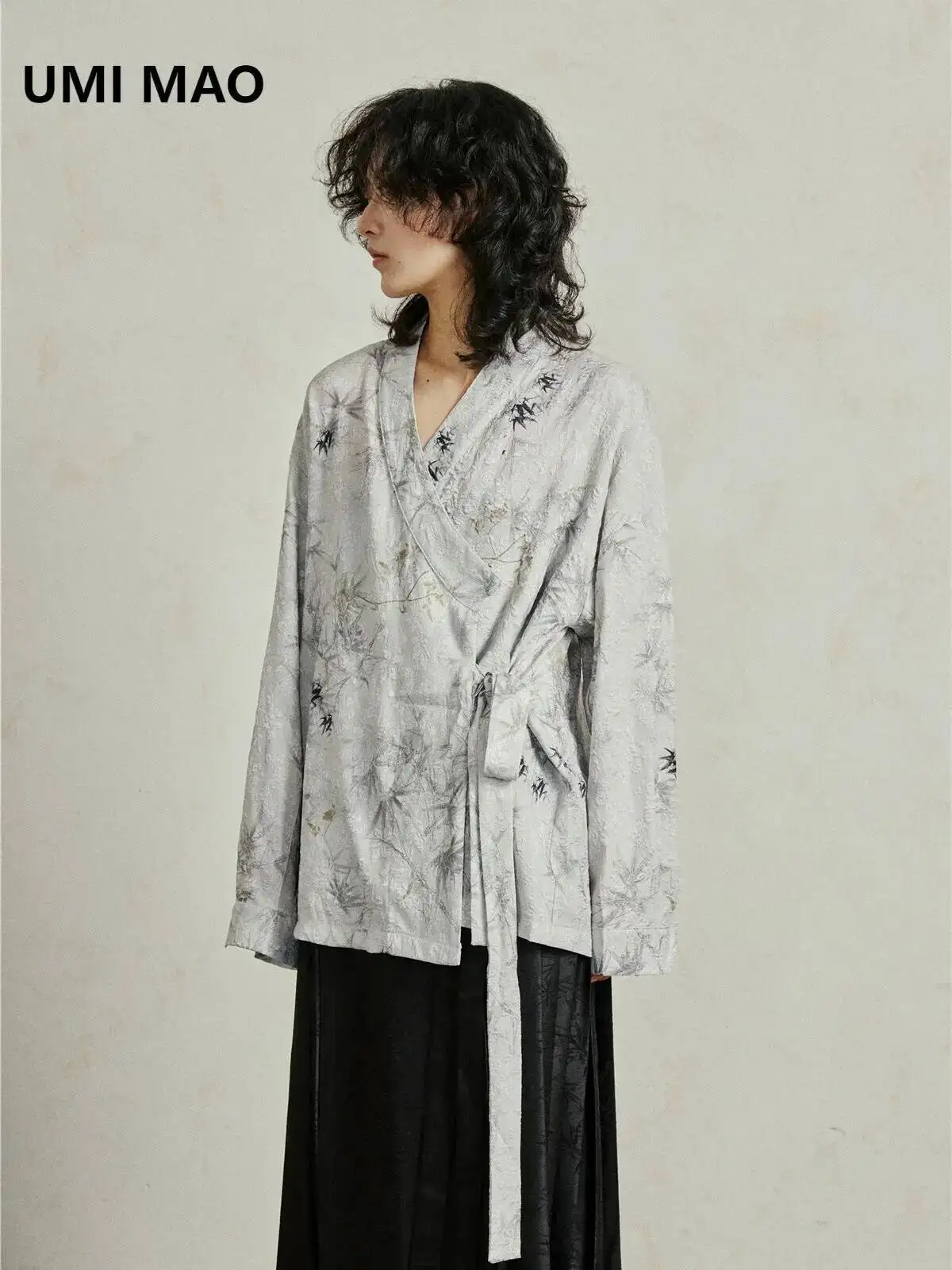 

UMI MAO Chinese Style Top With A Sense Of Niche Design Bamboo Leaf Print Texture Diagonal Placket Long Sleeved Shirt Women