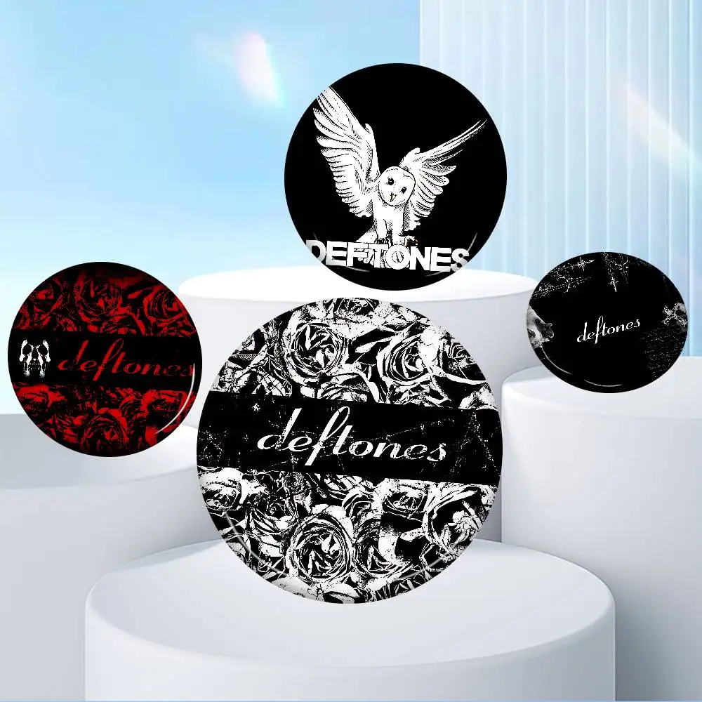 D-Deftones دبابيس جديدة دبوس زر ناعم مضحك سخيف Gnarpy على لوح التزلج ميمي شارة ألعاب جمع الهدايا