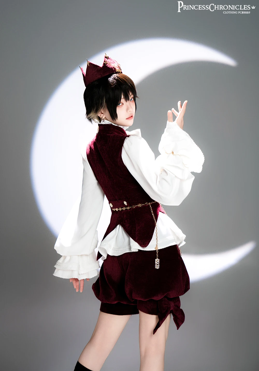 2026 new Vintage Red Ouji Suit With Bunny Ear Hooded Jacket Performance costume