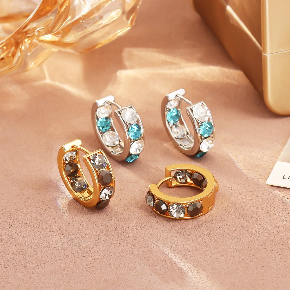 

High-end, small and exquisite zircon earrings, light luxury, versatile earrings, fashionable and personalized earrings