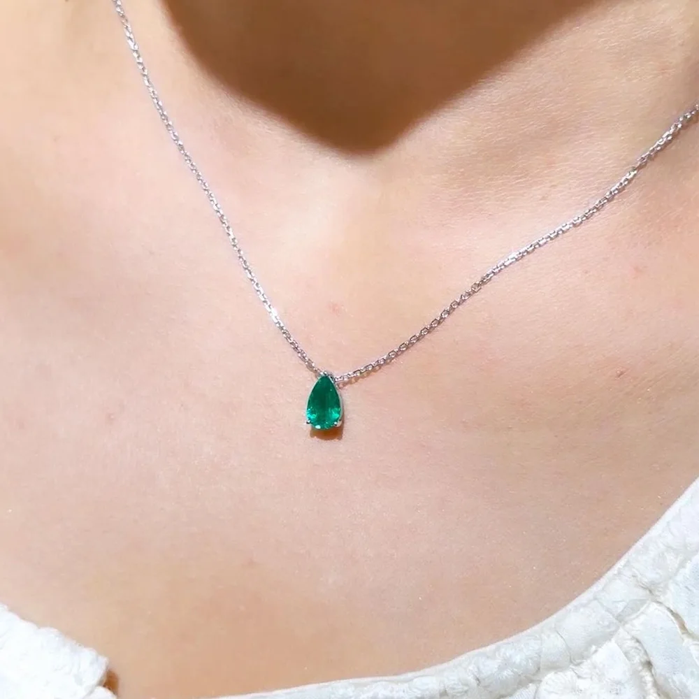 Emerald Crystal Zircon Waterdrop Charm Pendant Necklace for Women Charms Fashion Green Rhinestone Female Vintage Jewelry