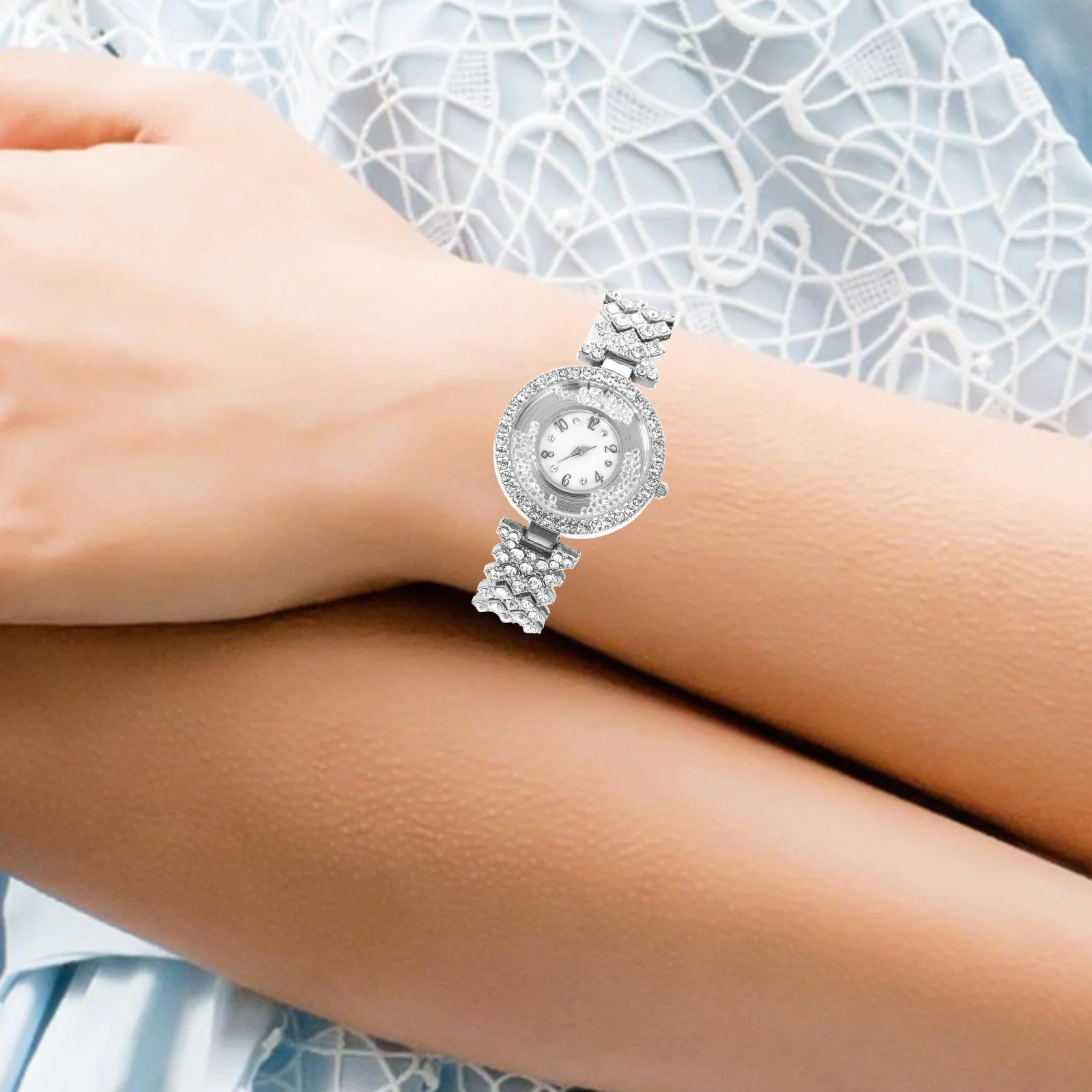 

Elegant Rhinestone Ladies Watch with Shiny Alloy Strap Comfortable Fit Precise Quartz Movement Ideal for Casual and Formal