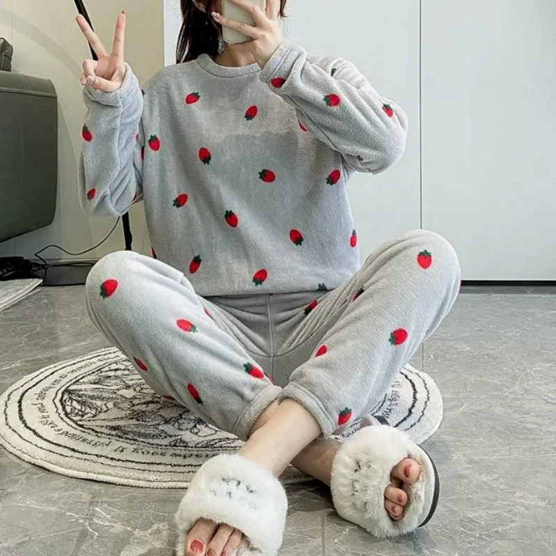 Sweet Women Pajama Set Strawberry Pullover Top 2Pcs Elastic Waist Straight Pants Casual Autumn Winter Fleece Homewear Suit Y2K