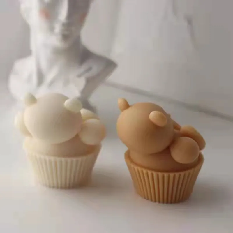 Cute Cheering Bear Cupcake Candle Silicone Mold Smeared Cake Decorating Cake Heart-shaped Decoration Candle Making