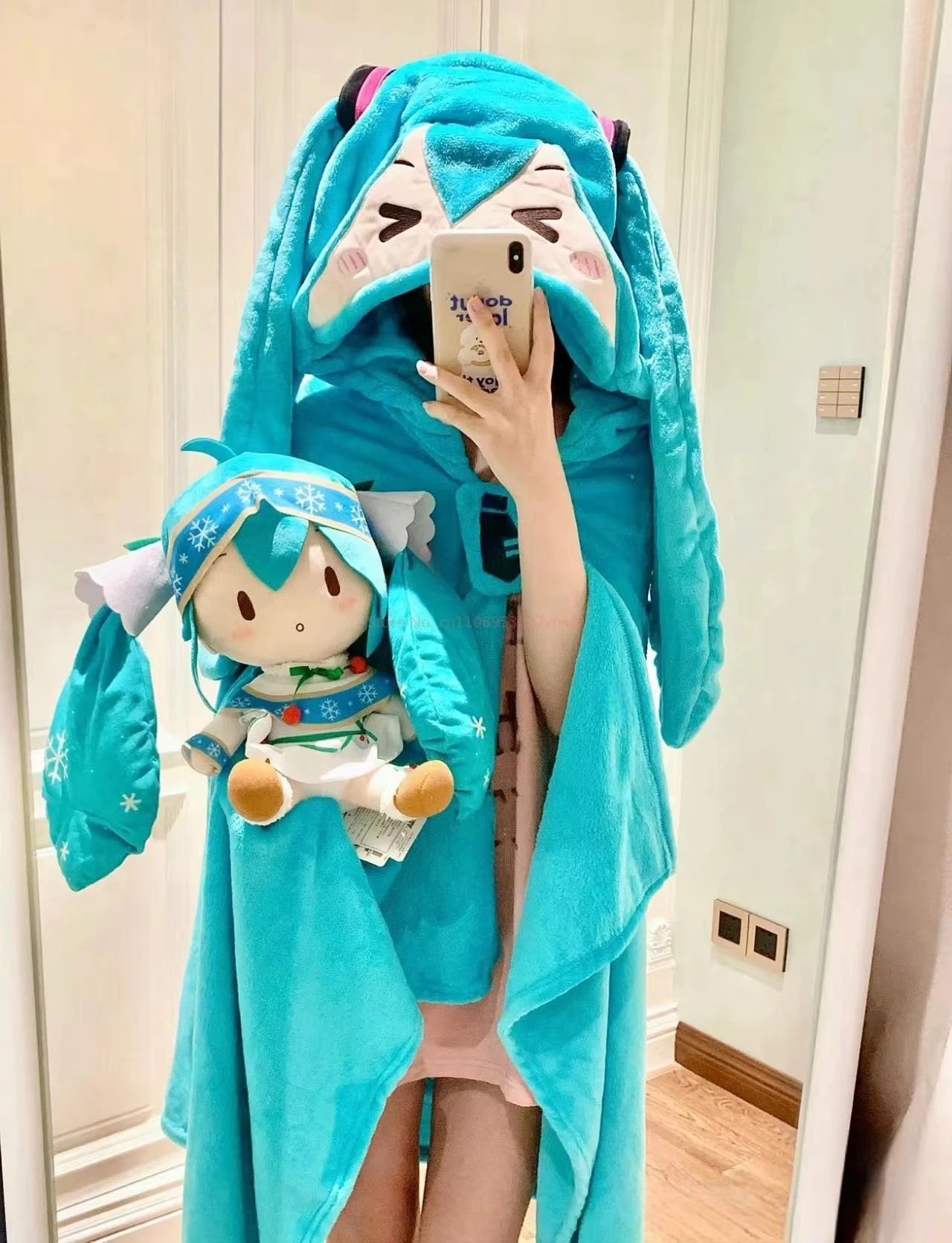 160X90CM Anime Hatsune Miku Kawaii Figure nouvelle flanelle couverture à capuche doux chaud châle oreiller Vocaloid Cosplay couverture à capuche cadeau