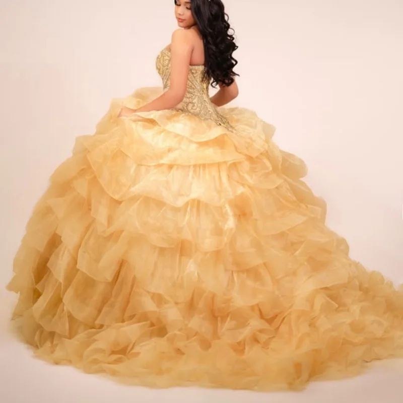 Sukienki Quinceanera na zamówienie, złote, z odkrytymi ramionami, tiulowe, aplikacje, koronka, koraliki, falbany, warstwowe, Vestido De 15 Quinceanera