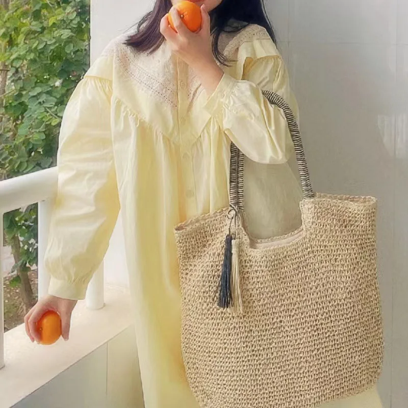 2024 New Solid Color Woven Bag Casual Beach Bags Large Capacity Tote Bag Tassel Bags Versatile Fashion Designer Bags