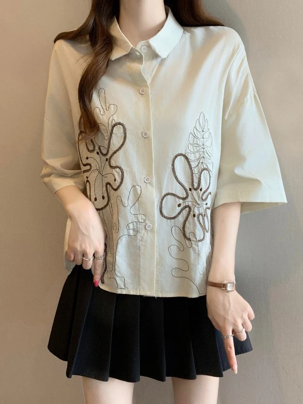 

Elegant Embroidered Short Sleeve Shirt Women's Loose Fit Commute Style Korean Version plus Size Slimming Top for Summer 2026