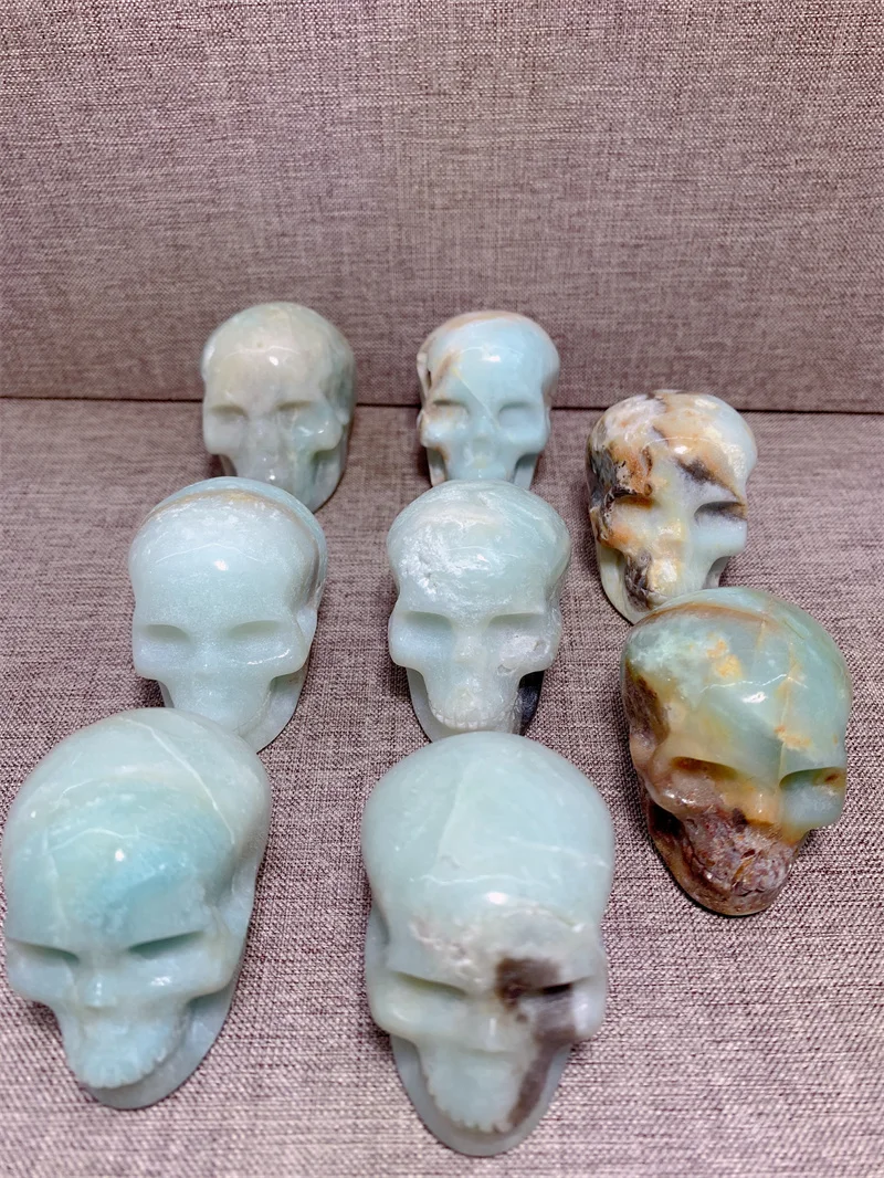 

Natural Caribbean Calcite Skulls Free Form Tumble Slab Crystal Mineral Madagascar Healing Palm Workmanship Ornament Carving Chip