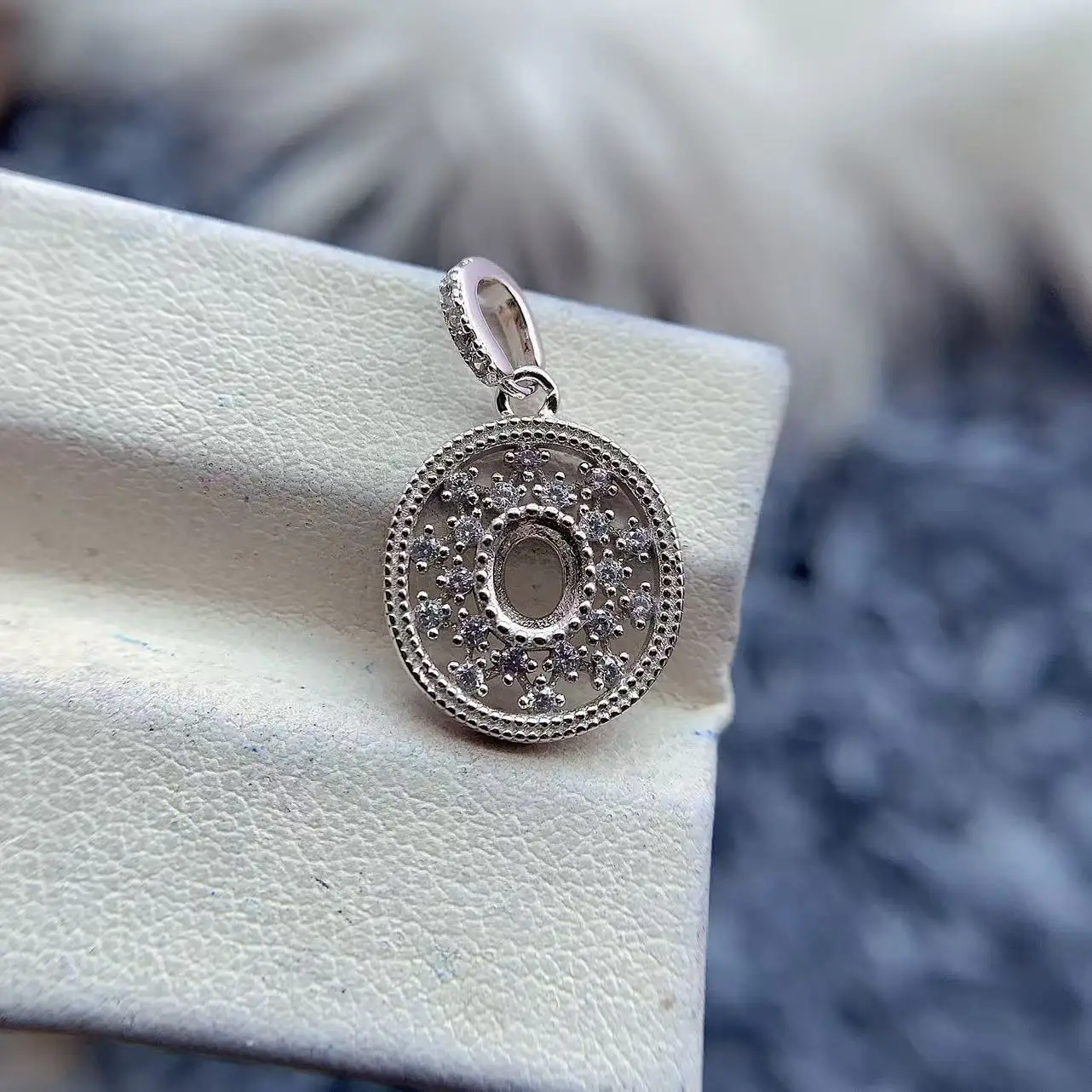 

MeiBaPJ инкрустация круглый 6*6 мм S925 стерлингового серебра DIY пустой кулон держатель женские изысканные свадебные ювелирные изделия с бриллиантами оптовая продажа