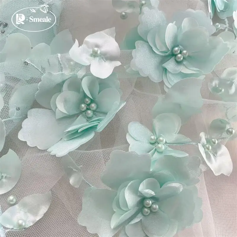 Hellgrüne Perlen 3D-Blumen-Spitzenstoff. Hochzeitskleid DIY Kinderkleidung Nähen Stoff. Hochzeitskleider, Spitzenstoff 5 Yards