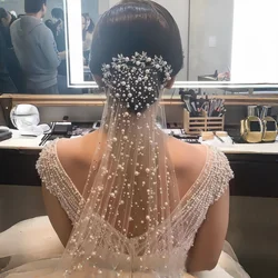 Velo de Novia Corto V135 con Perlas, 1 Nivel, Velo de Boda con Pedrería, Accesorios para el Cabello de Novia, Largo hasta la Punta de los Dedos