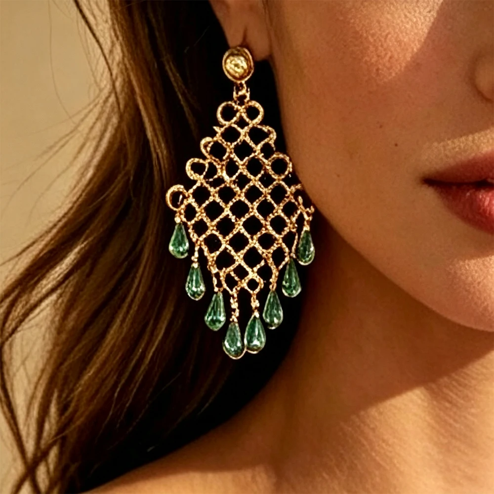 Vintage Boho Hohlgitter Gold Quasten-Ohrringe für Frauen Statement-Schmuck Geschenke für Feiertage und Partys – Detail 2