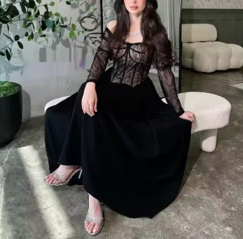 abiti da ballo eleganti neri personalizzati a maniche lunghe con scollo a cuore in pizzo pieghettato fino al pavimento abiti da festa abiti da sera