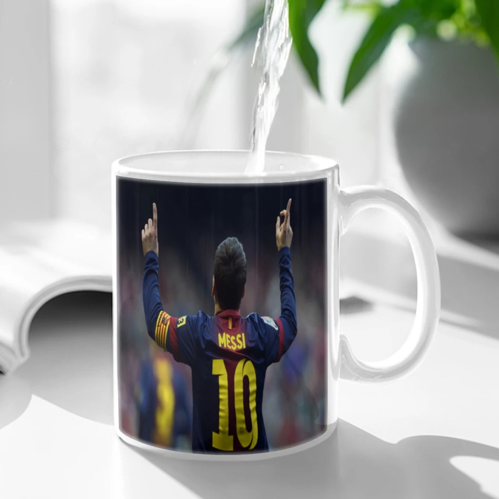 M-Messi Football Star Free shipping Cartoon Milk Mocha Cup Coffee Tea Cup Cute Animal Breakfast Dessert 11oz Milk Water Cup Gift